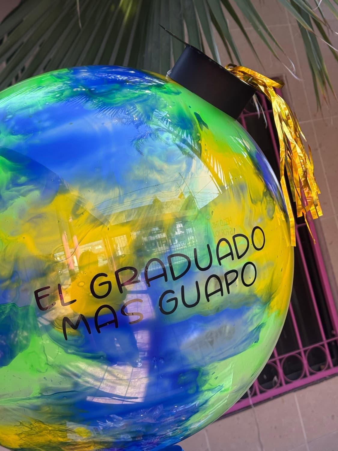 GLOBO Y CAJA DE DULCES