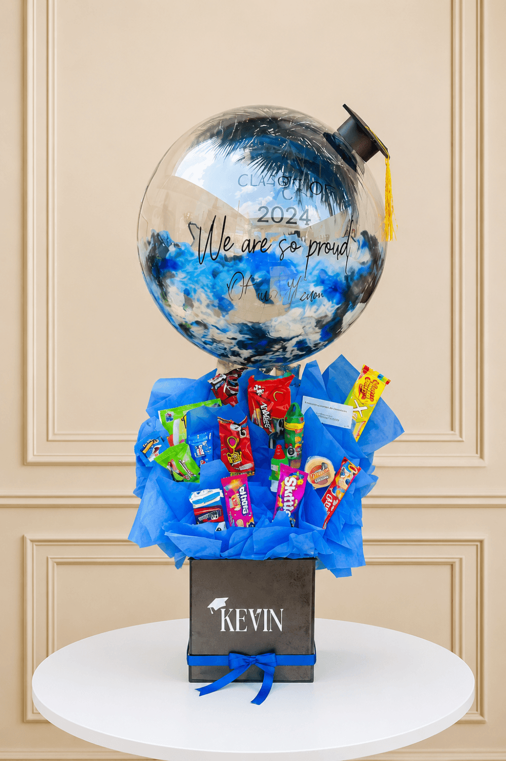 GLOBO Y CAJA DE DULCES